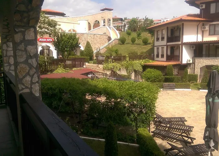 Отель Arena Complex 4*