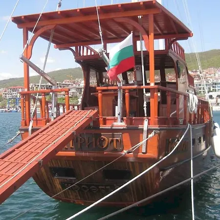 酒店 Arena Complex 4*