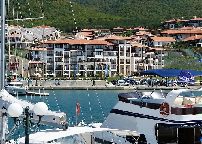 Отель Arena Complex 4*